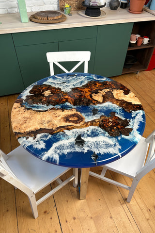 Round Resin Dining Table