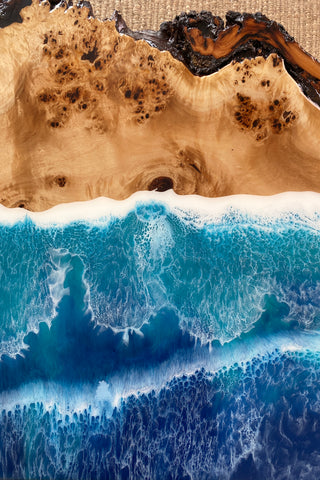 Blauer Couchtisch aus Epoxidharz