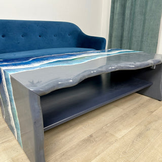 Grauer Epoxidharz und Holz Wasserfall Tisch