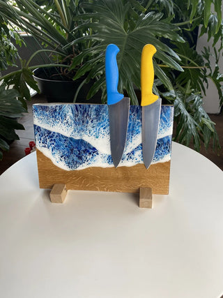 Messerhalter aus Epoxidharz aus Holz