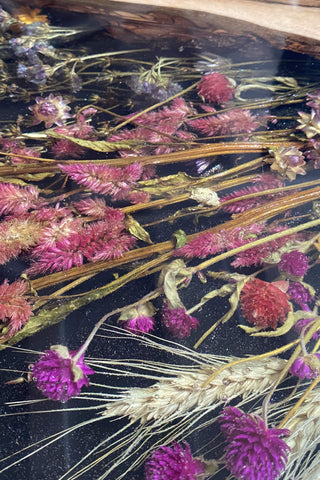 Blumenharztisch