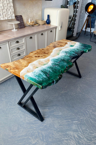 Ocean Wave Epoxy-Tisch mit leuchtenden Haien