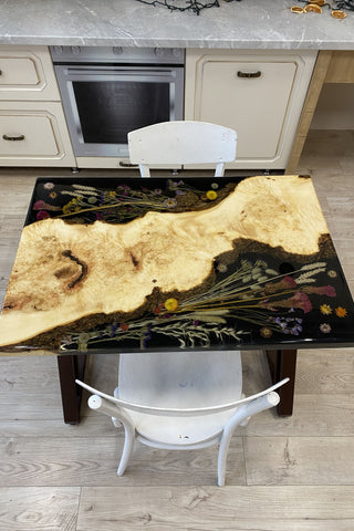 Pressed Dried Flower Table