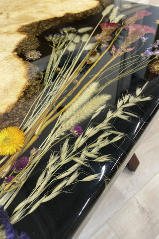 Pressed Dried Flower Table