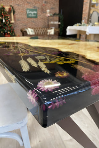 Pressed Dried Flower Table