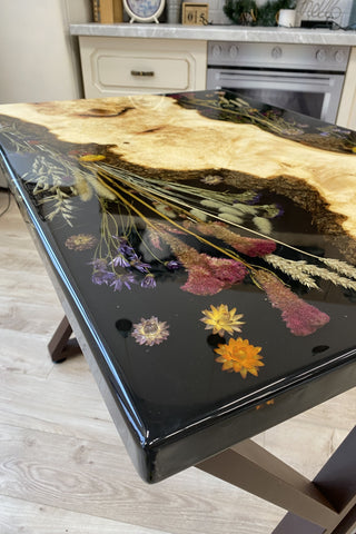 Pressed Dried Flower Table