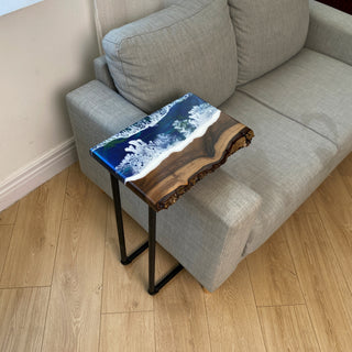 Sofatisch aus Epoxidharz