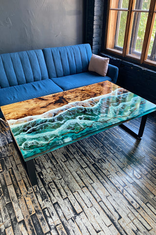 Live Edge Epoxy Ocean Tisch