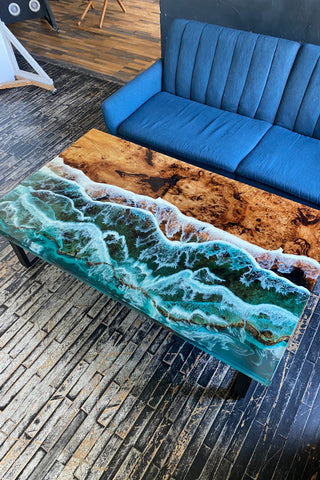 Live Edge Epoxy Ocean Tisch