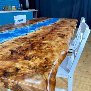 Live Edge Blue River Tisch