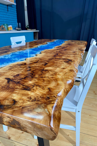 Live Edge Blue River Tisch