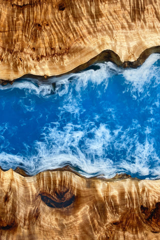 Live Edge Blue River Tisch