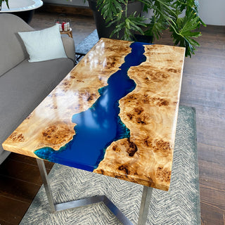 Rechteckiger Epoxy River Esstisch