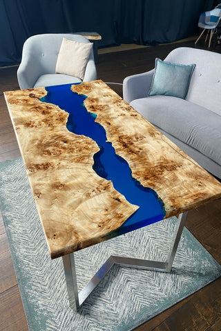 Rechteckiger Epoxy River Esstisch